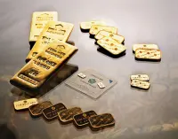 Harga Emas Antam Kamis ini Naik Rp80.000 per Gram