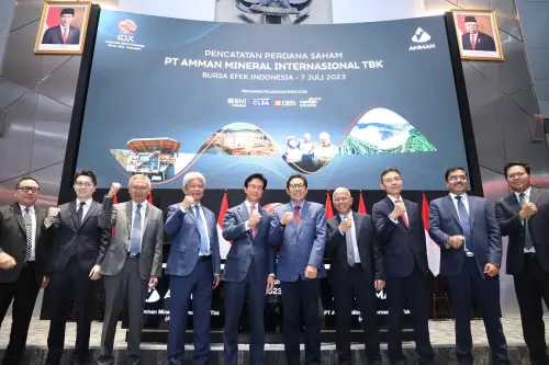 Komisaris AMMN Belanja Saham Lebih dari Rp12M Harga Pasar, Sinyal Apa?